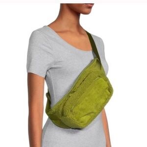 No Boundaries Sherpa teddy fleece Fanny pack bum bag olive avocado green
